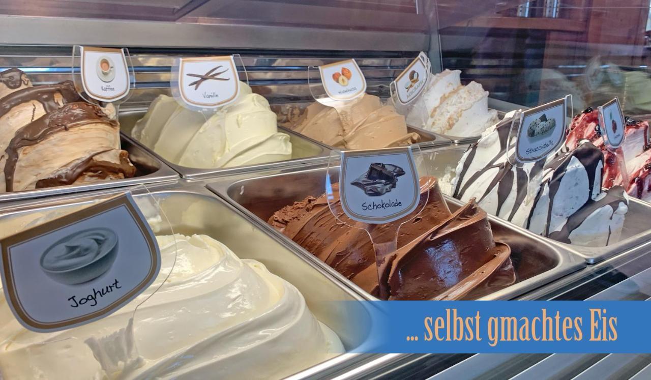 Garching an Der Alz Hotel Heimfeld Restaurant Cafe מראה חיצוני תמונה